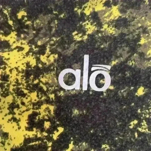 Alo Airbrush womens Capri leggings, yellow, black and grey, size Small - Picture 7 of 9